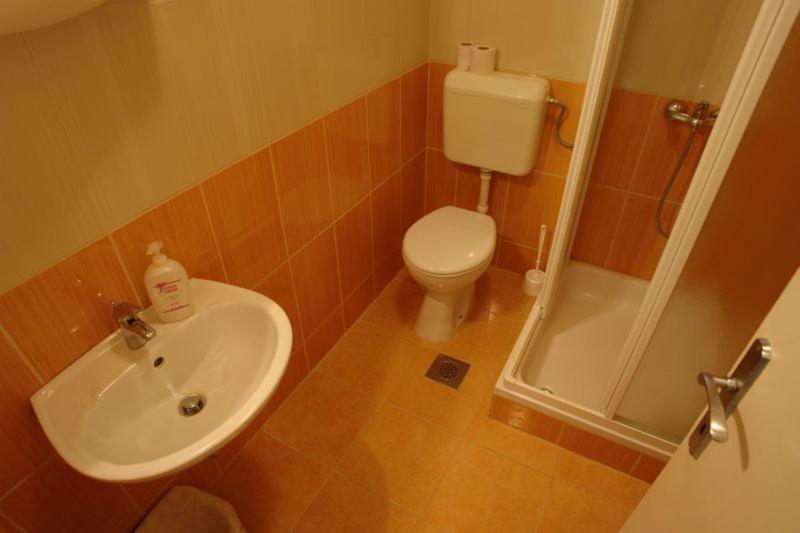 Apartment 8